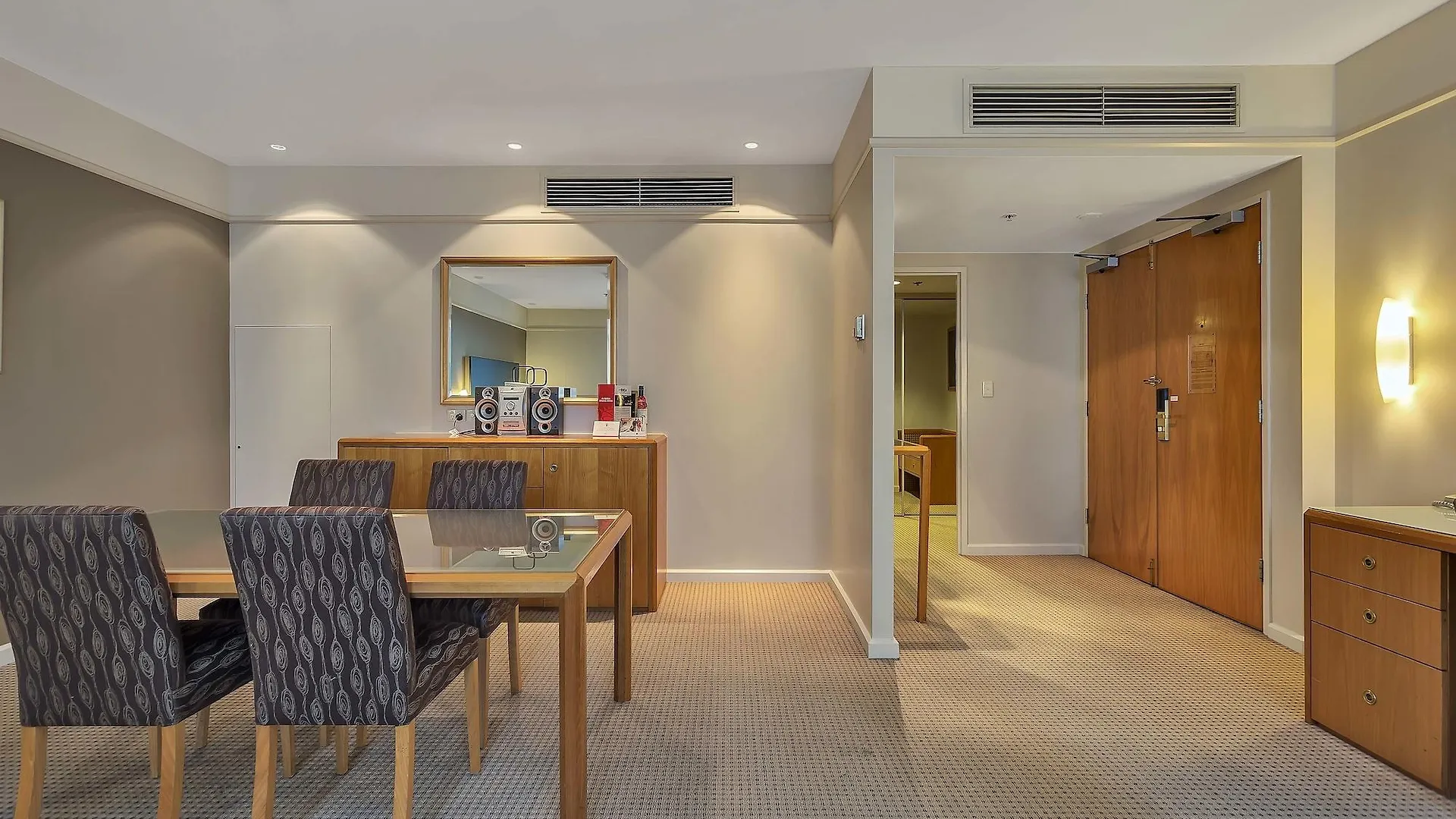 Stamford Plaza Adelaide Hotel 5*,  Australia