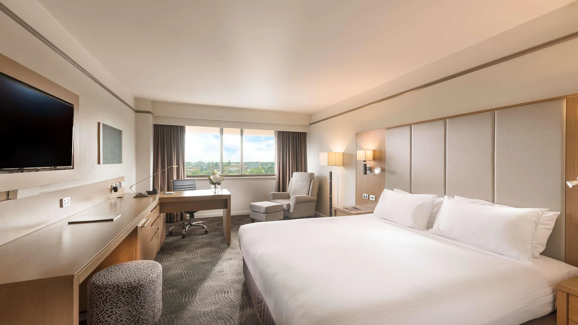 Stamford Plaza Adelaide Hotel