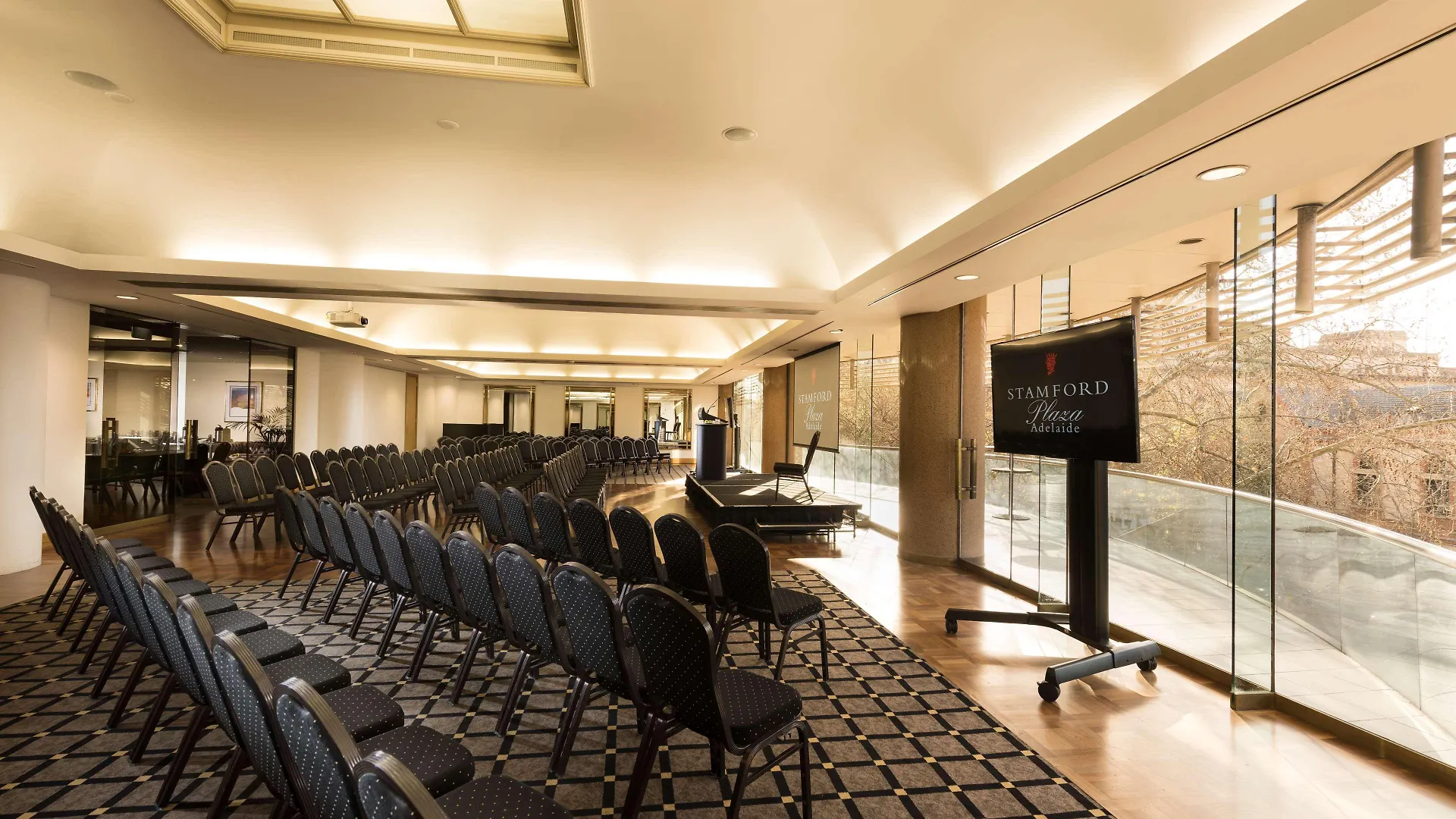 Stamford Plaza Adelaide Hotel