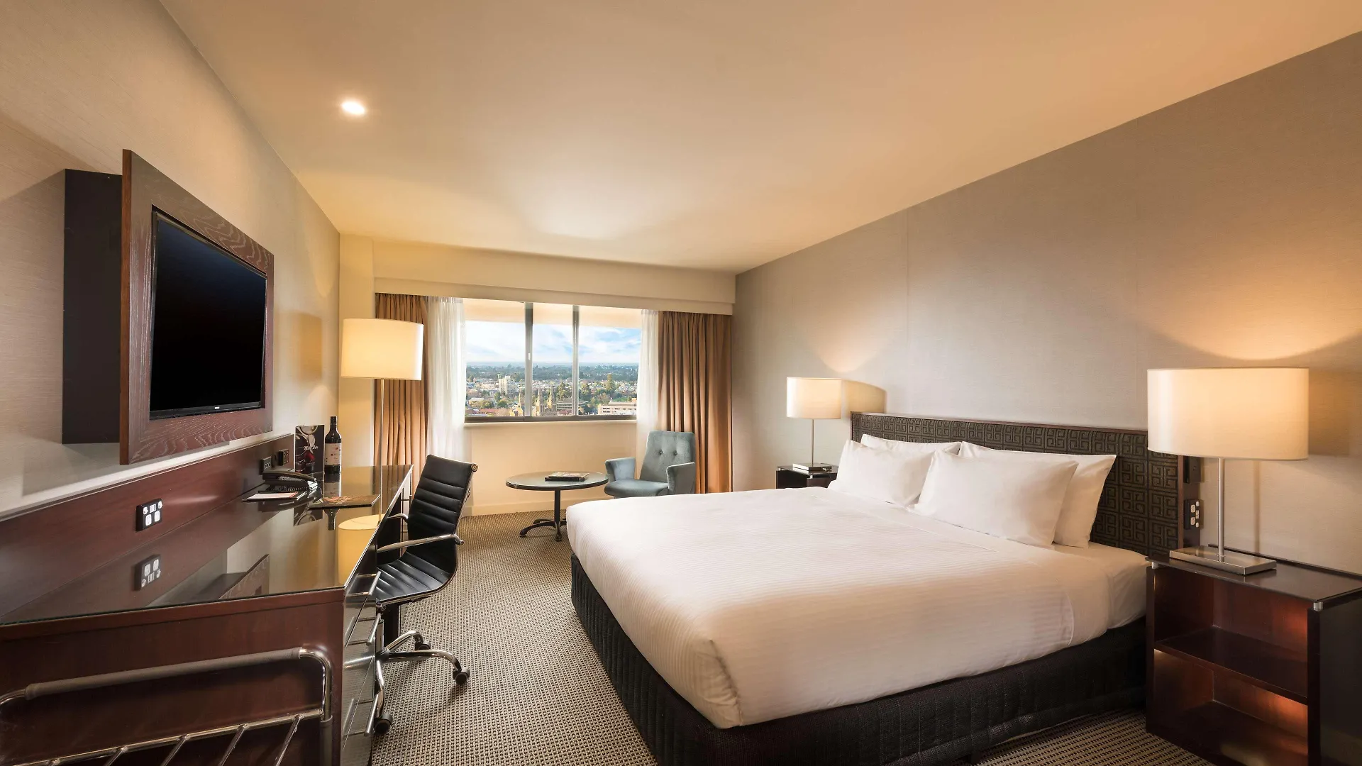Stamford Plaza Adelaide Hotel